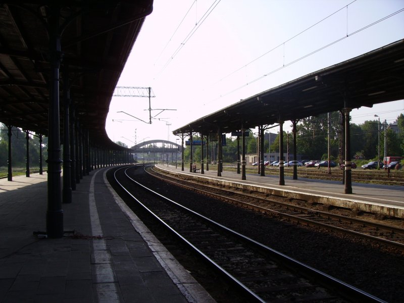 Im Bahnhof Opole im Sommer 2006.